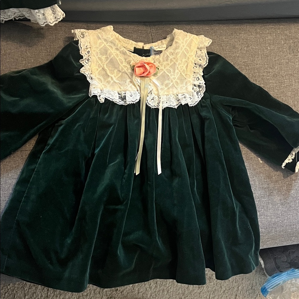 Green Velvet Dress with Lace Collar